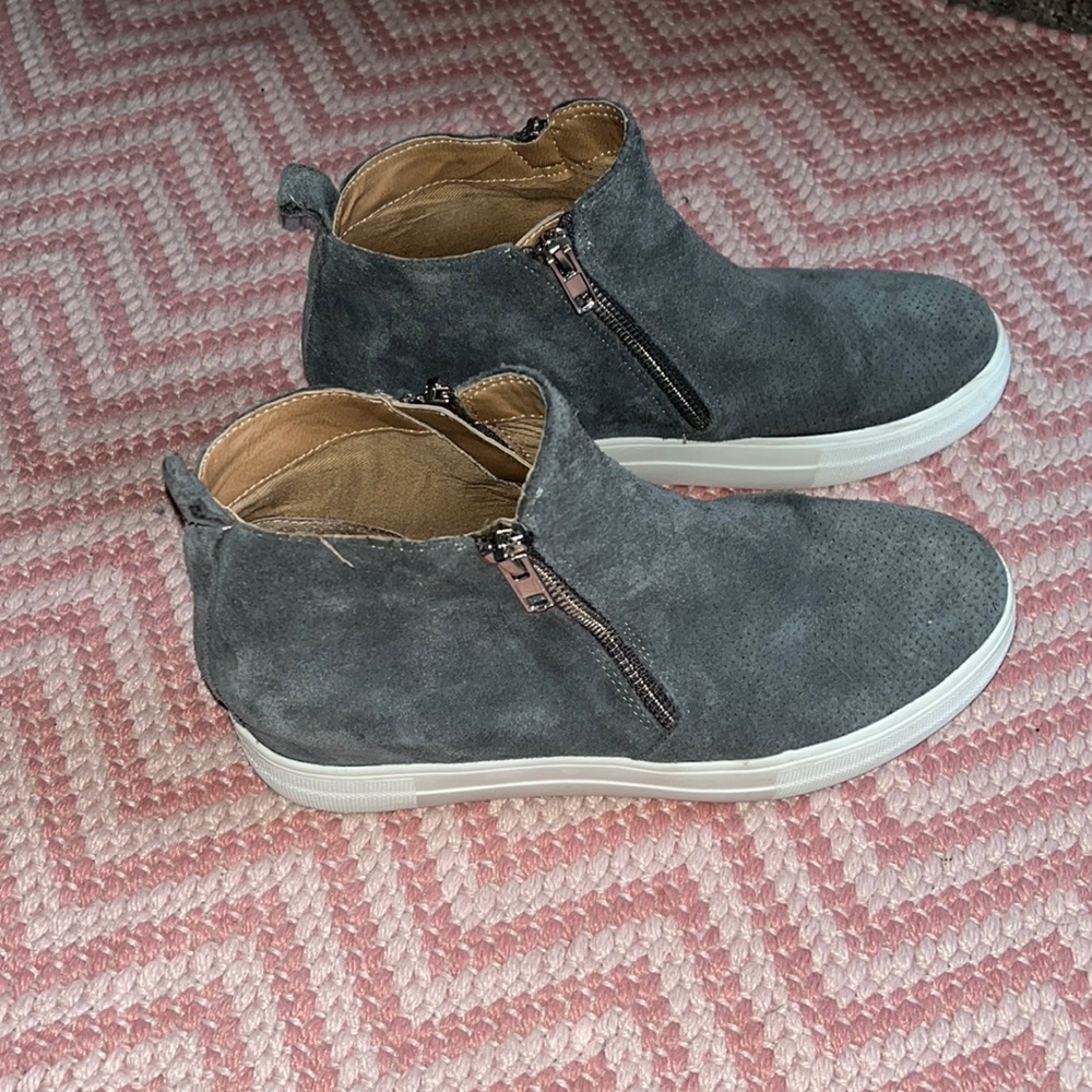 Steve Madden grey sneaker wedge